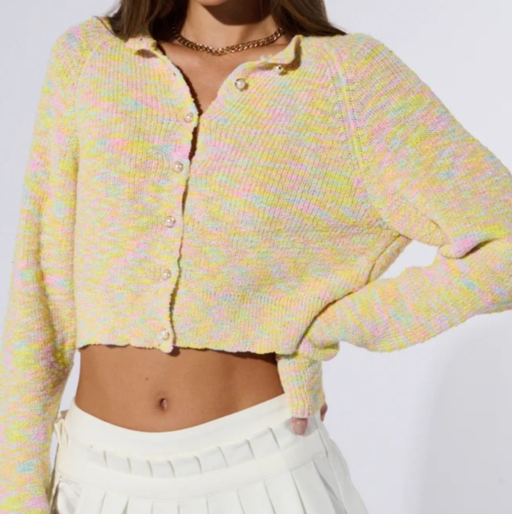 Akira Yellow Cropped Cardigan Sweater - Picture 5 of 9